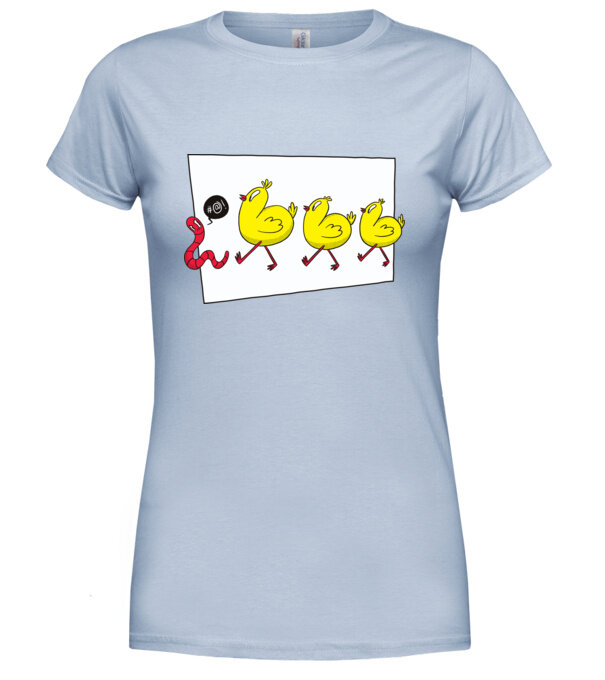  model  pe tricou