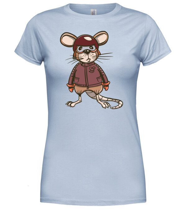  model  pe tricou