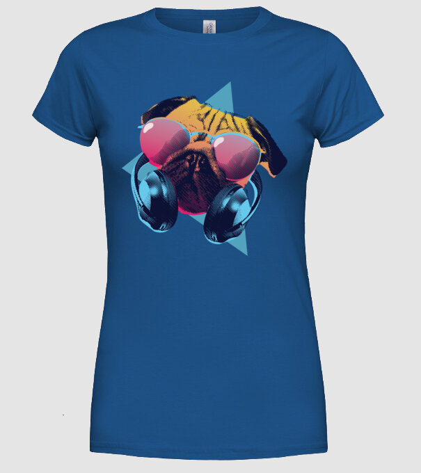 Mops cu căști model albastru regal pe tricou