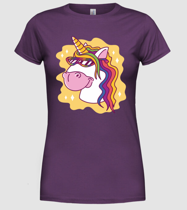Cap de unicorn model mov pe tricou