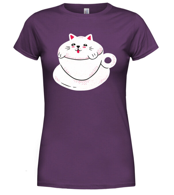  model  pe tricou
