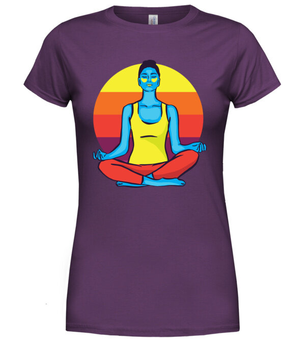  model  pe tricou