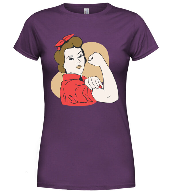  model  pe tricou