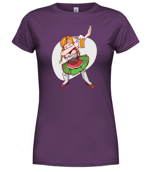  model  pe tricou