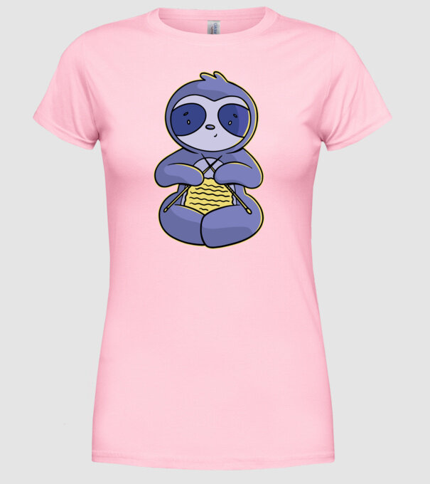 Leneș drăguț tricotând model roz deschis pe tricou