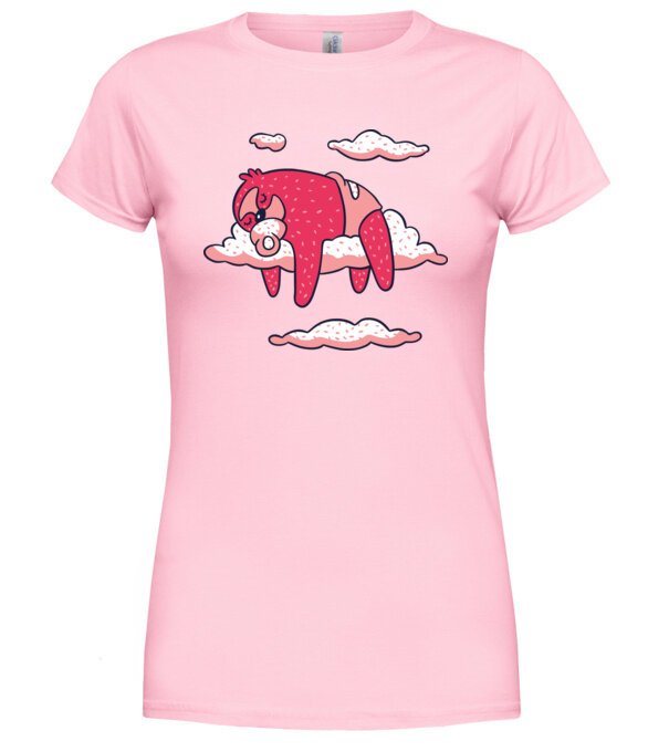  model  pe tricou