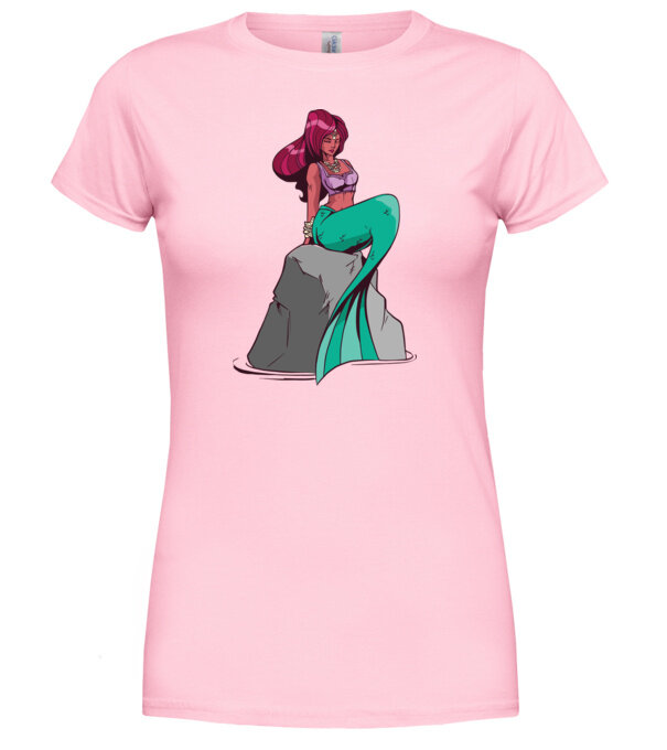  model  pe tricou