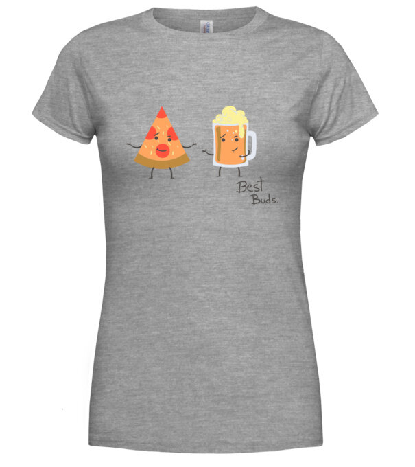  model  pe tricou