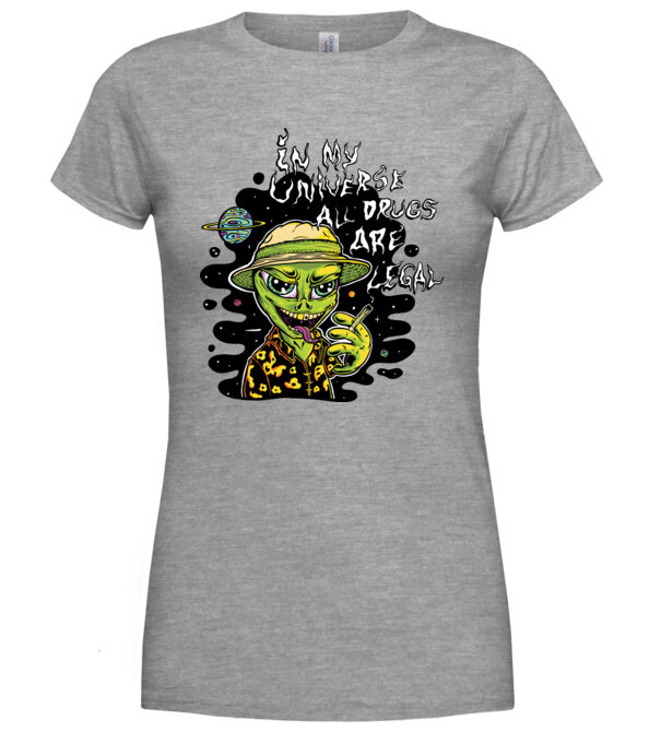  model  pe tricou