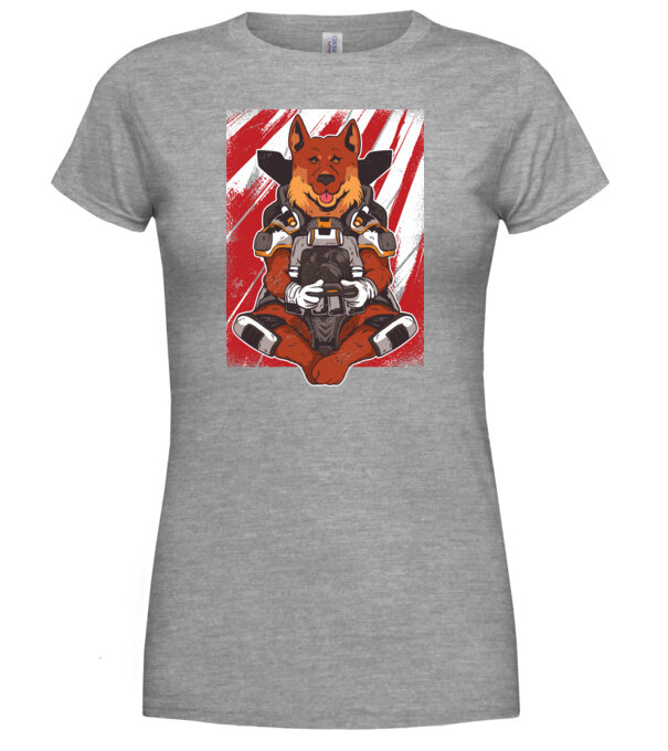 model  pe tricou