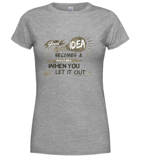  model  pe tricou
