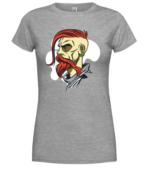  model  pe tricou