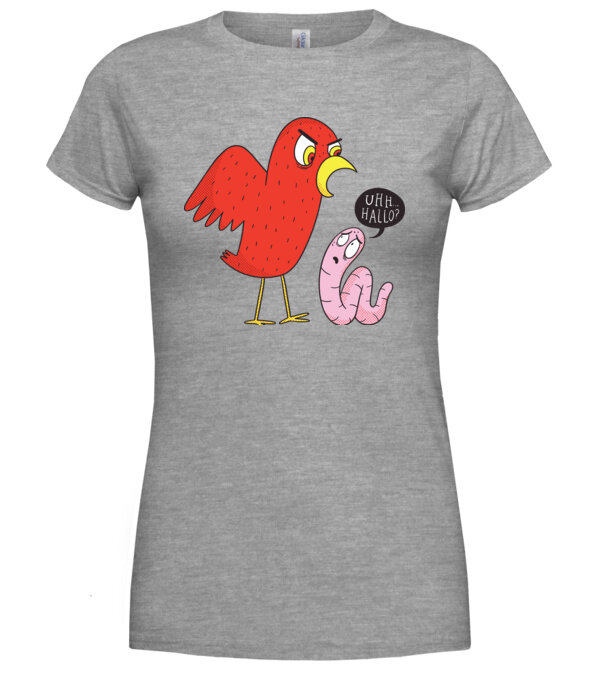  model  pe tricou