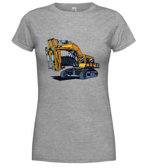  model  pe tricou