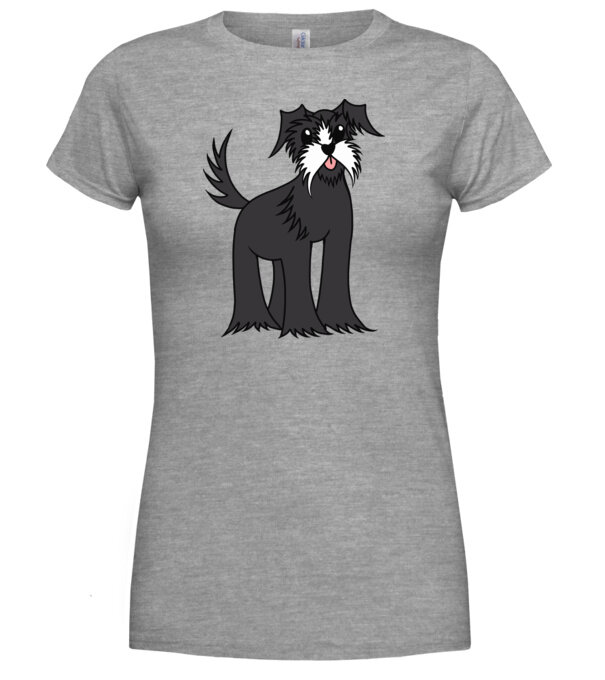  model  pe tricou