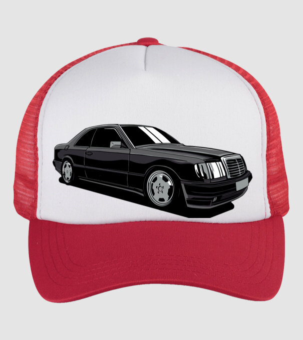 Mercedes model alb/roșu pe tricou