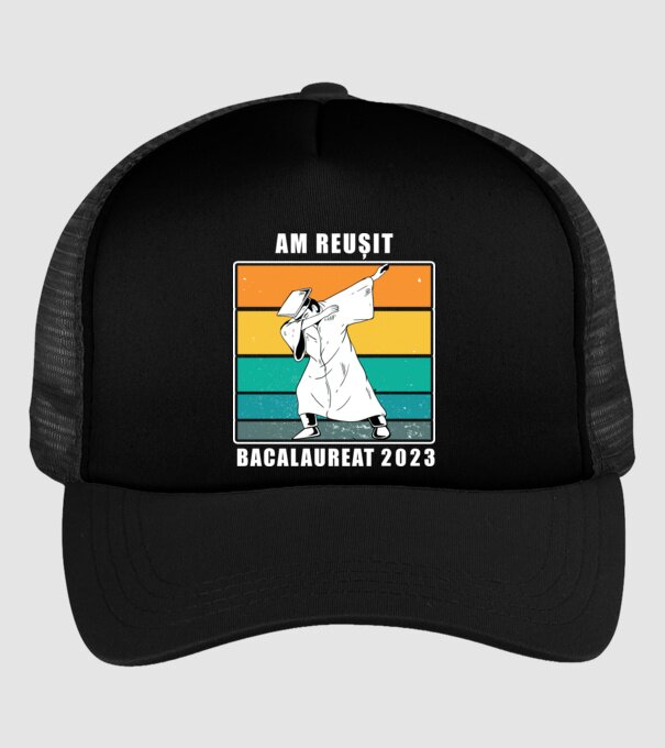 Am reușit 2023 model negru pe tricou