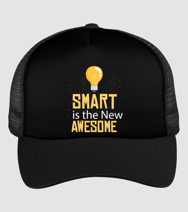 Smart este noul cool model negru pe tricou