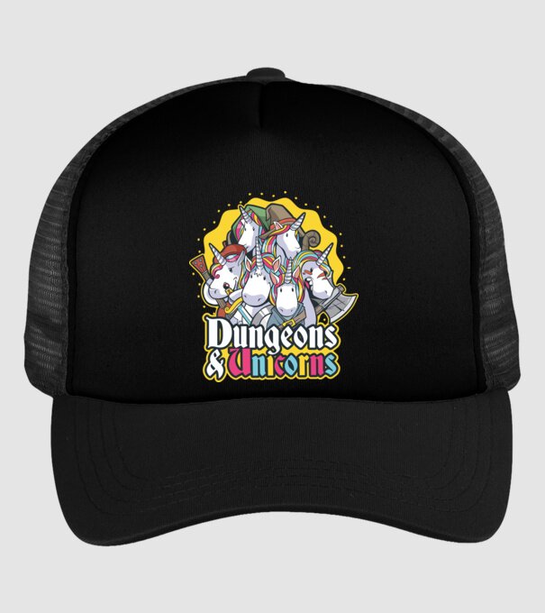 Dungeons and Unicorns model negru pe tricou