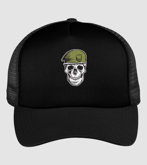Craniu Soldat model negru pe tricou
