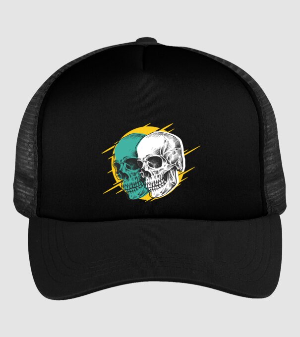 Cranii model negru pe tricou
