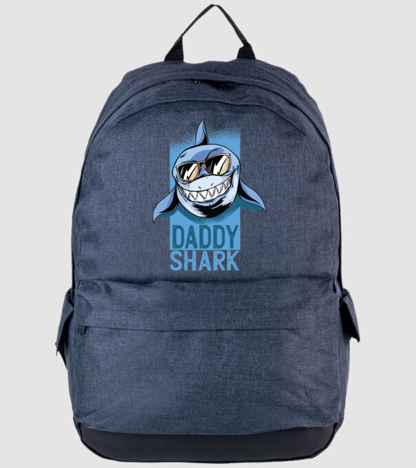 Daddy Shark tricou pentru tata model albastru jeanși pe tricou