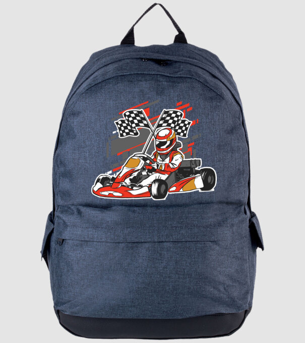 Gokart model albastru jeanși pe tricou