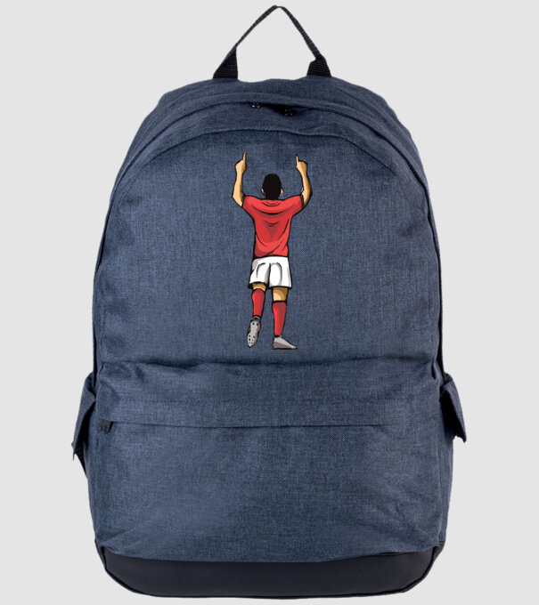 Fotbalist sărbătorind golul model albastru jeanși pe tricou