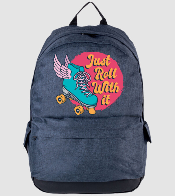 Just Roll with it - patine cu rotile model albastru jeanși pe tricou