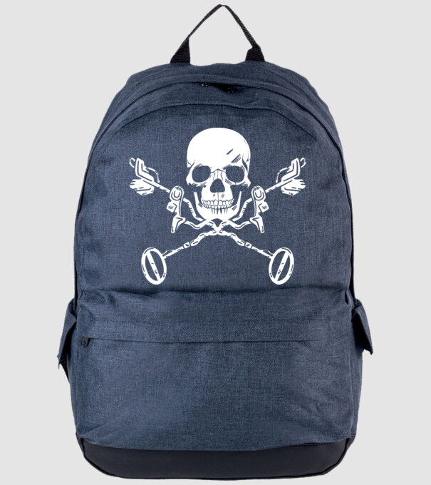 Craniu model albastru jeanși pe tricou