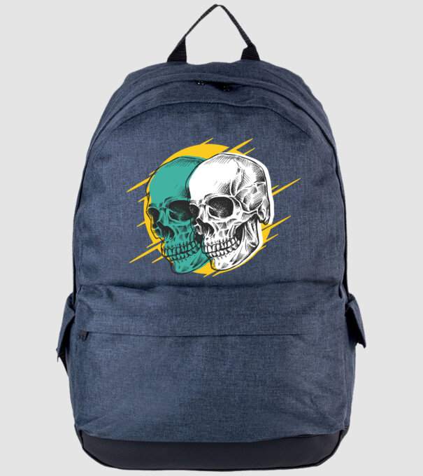 Cranii model albastru jeanși pe tricou