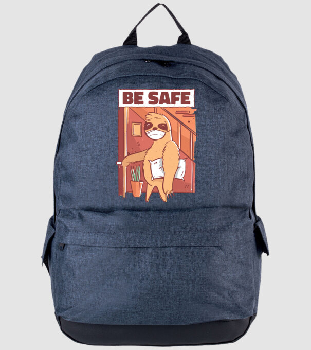 Leneș Be Safe model albastru jeanși pe tricou