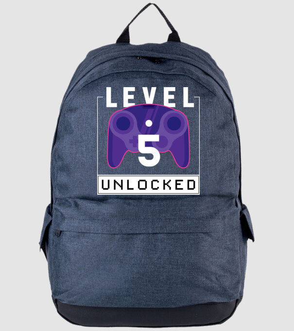 Level 5 Unlocked Gamer Birthday model albastru jeanși pe tricou