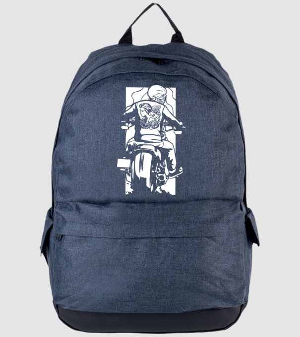 Craniu Motociclist model albastru jeanși pe tricou