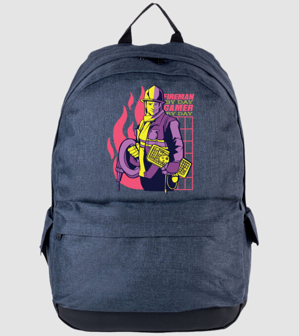 Pompier ziua, Gamer noaptea model albastru jeanși pe tricou