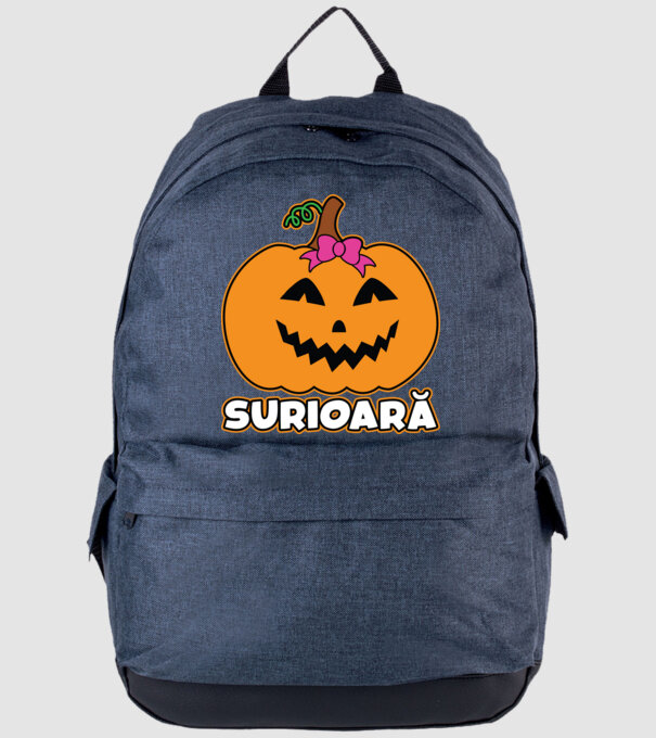 surioară model albastru jeanși pe tricou