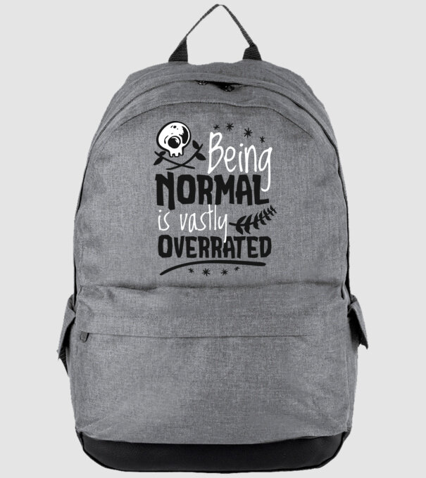 Being Normal is Vastly Overrated model gri pe tricou