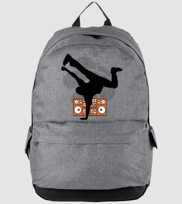 Dansator Break model gri pe tricou