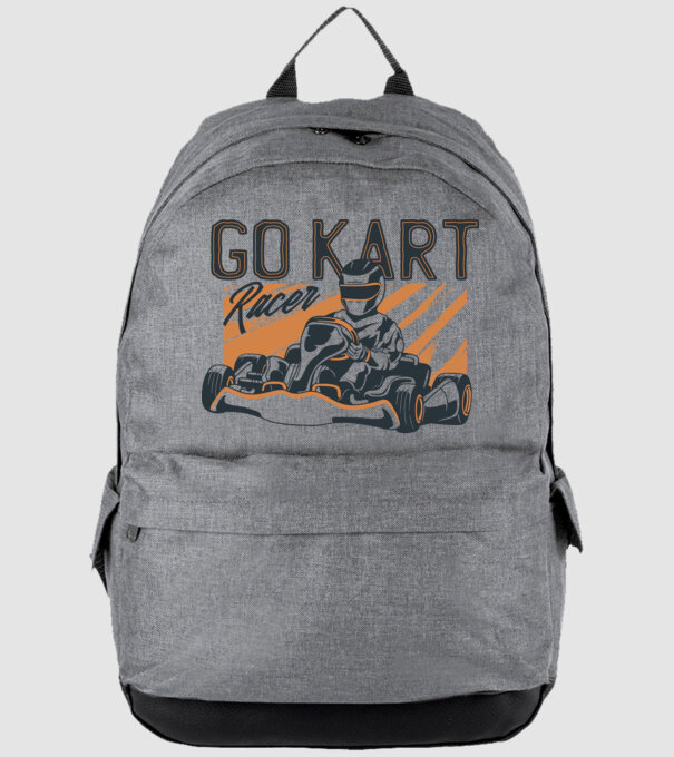 Concurent Go-kart model gri pe tricou