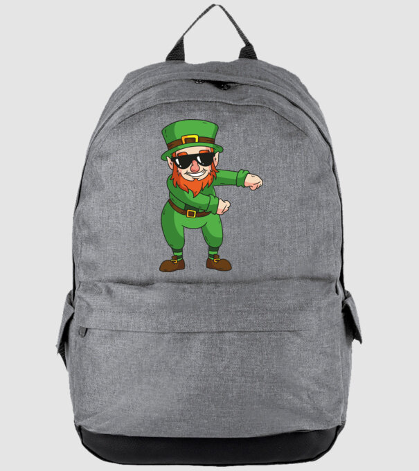 Leprechaun Floss DAB model gri pe tricou