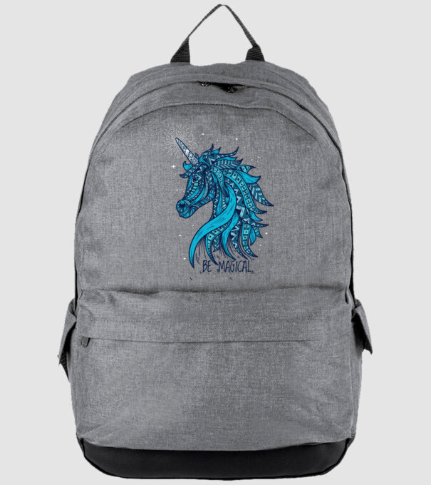 Unicorn magic model gri pe tricou