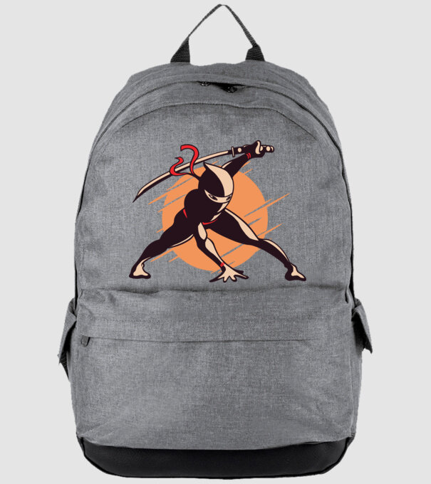 Ninja model gri pe tricou