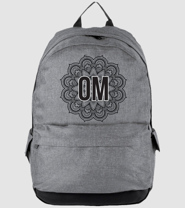 OM Mandala model gri pe tricou