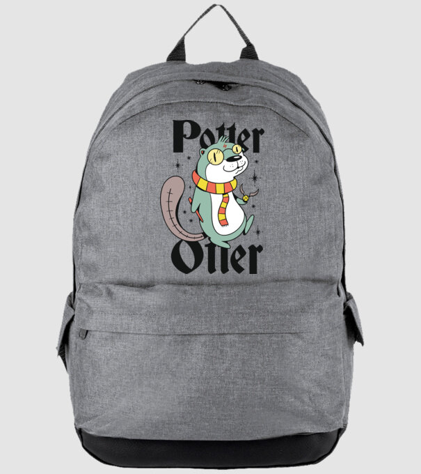 Potter Otter Vidra model gri pe tricou
