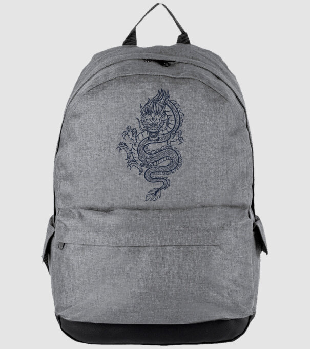 Dragon Tribal model gri pe tricou