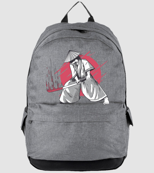 Sabie de samurai model gri pe tricou