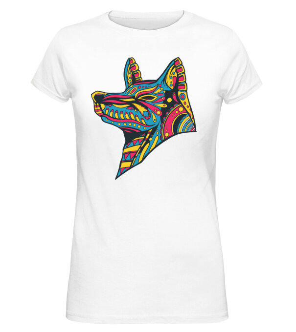  model  pe tricou