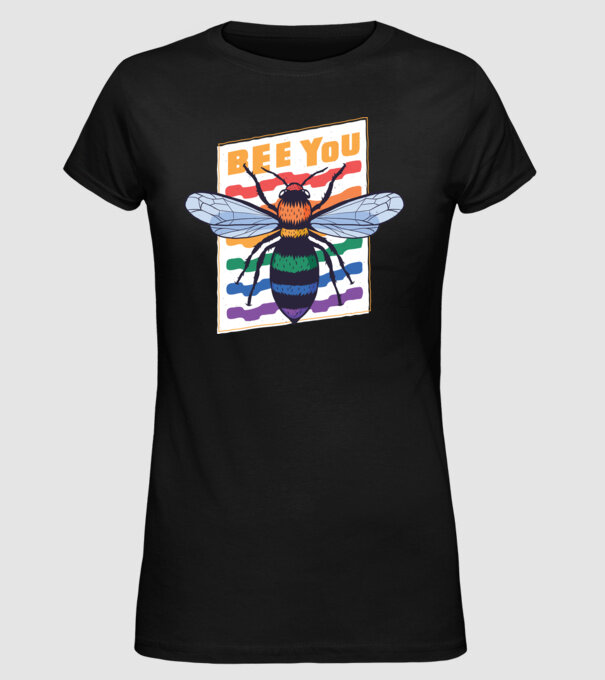 Bee You Pride model negru pe tricou