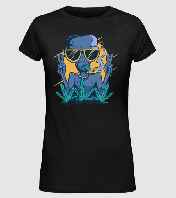 Alien drogat model negru pe tricou