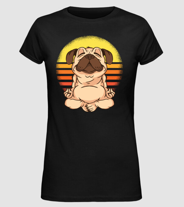 Mops Yoga tricou model negru pe tricou